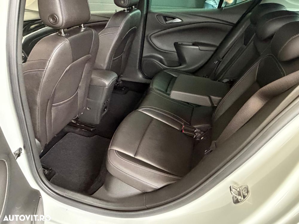 Opel Astra 1.6 BiTurbo D (CDTI) Start/Stop Innovation - 13