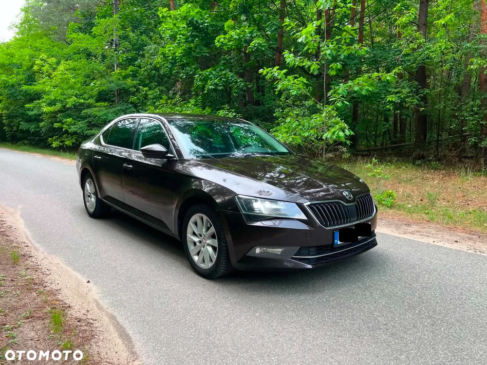 Skoda Superb 2.0 TDI Style DSG - 13