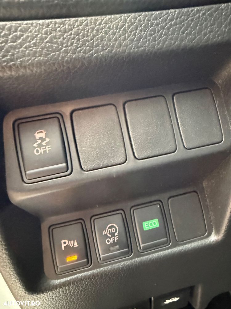 Nissan Qashqai 1.6 DCI Xtronic TEKNA - 13