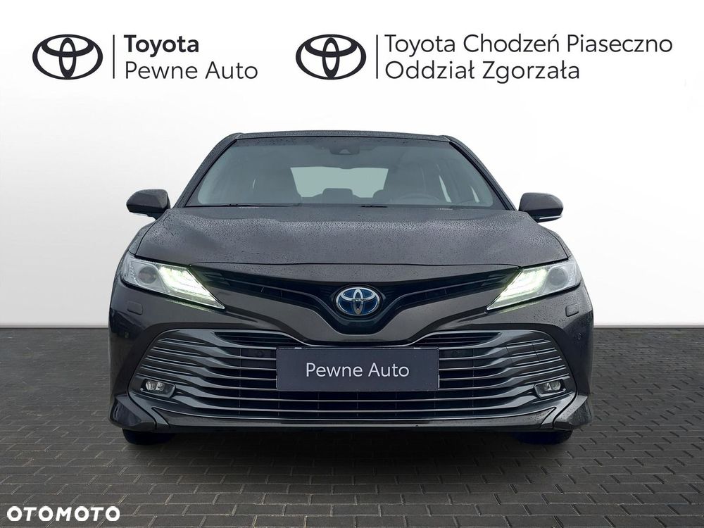 Toyota Camry 2.5 Hybrid Executive CVT - 2