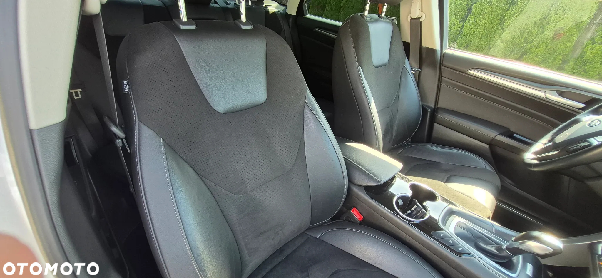 Ford Mondeo 2.0 Hybrid Titanium - 16