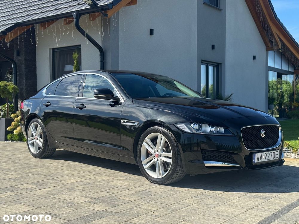 Jaguar XF 3.0 TDV6 Portfolio - 1