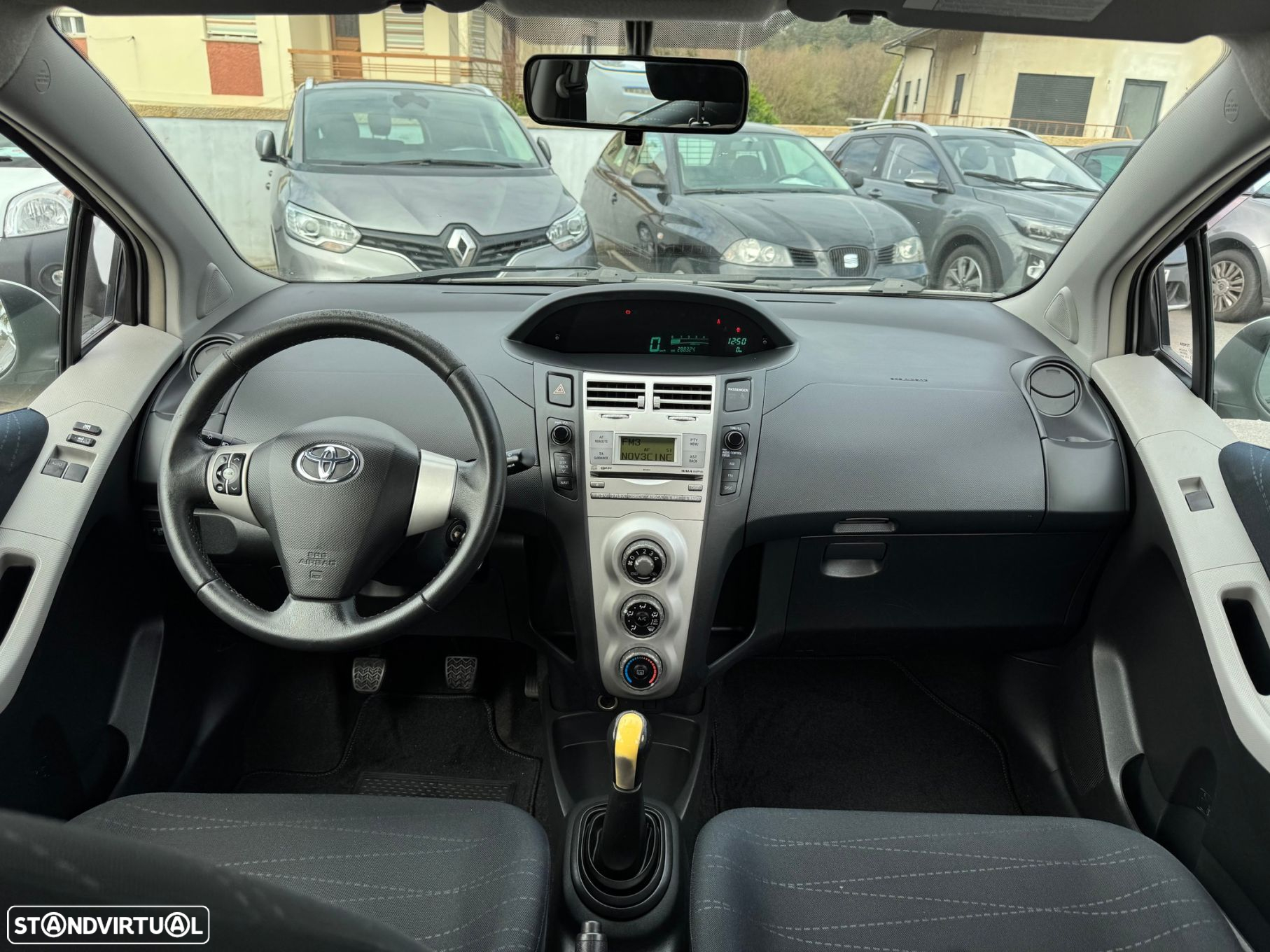 Toyota Yaris 1.4 D-4D AC+VSC - 22