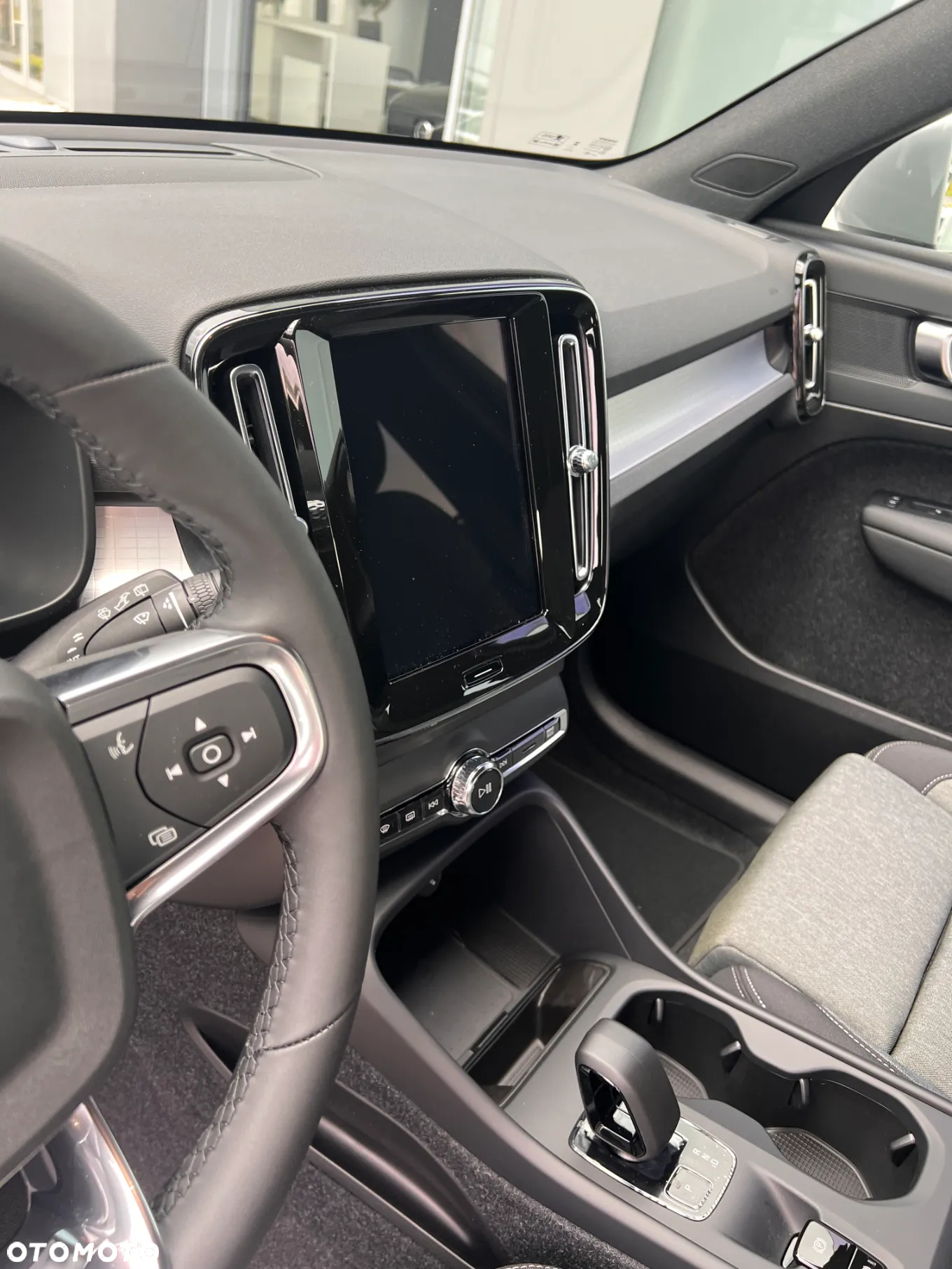 Volvo XC 40 B3 Core - 11
