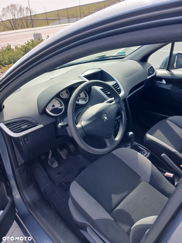 Peugeot 207 1.4 16V Presence - 7