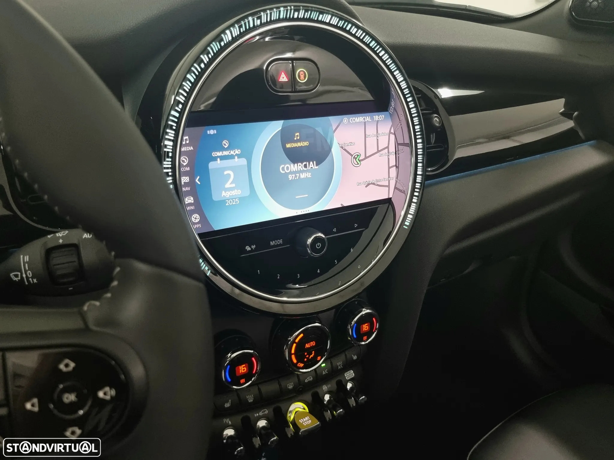 MINI Cabrio Cooper SE - 16