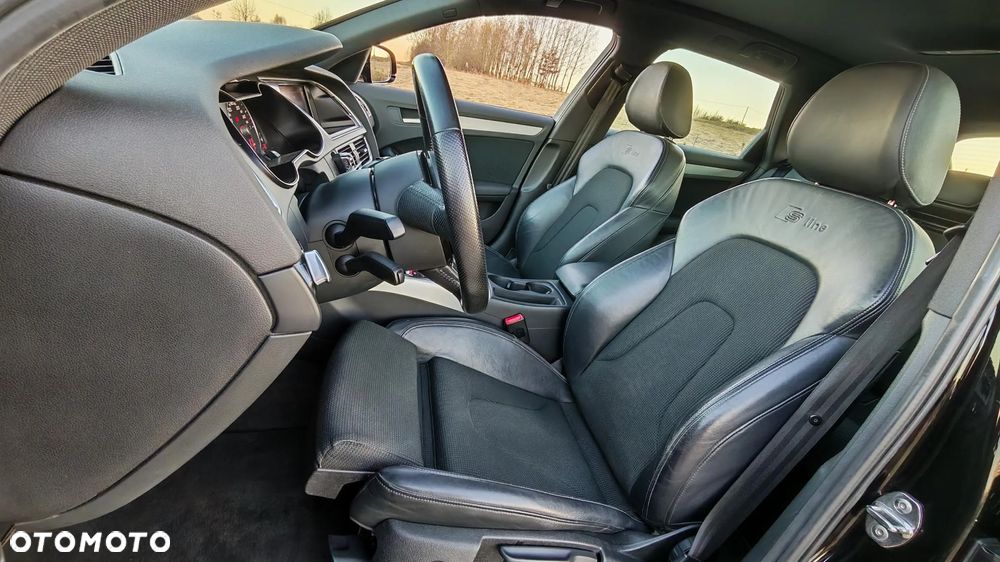 Audi A4 Avant 2.0 TDI DPF clean diesel S line Sportpaket - 25