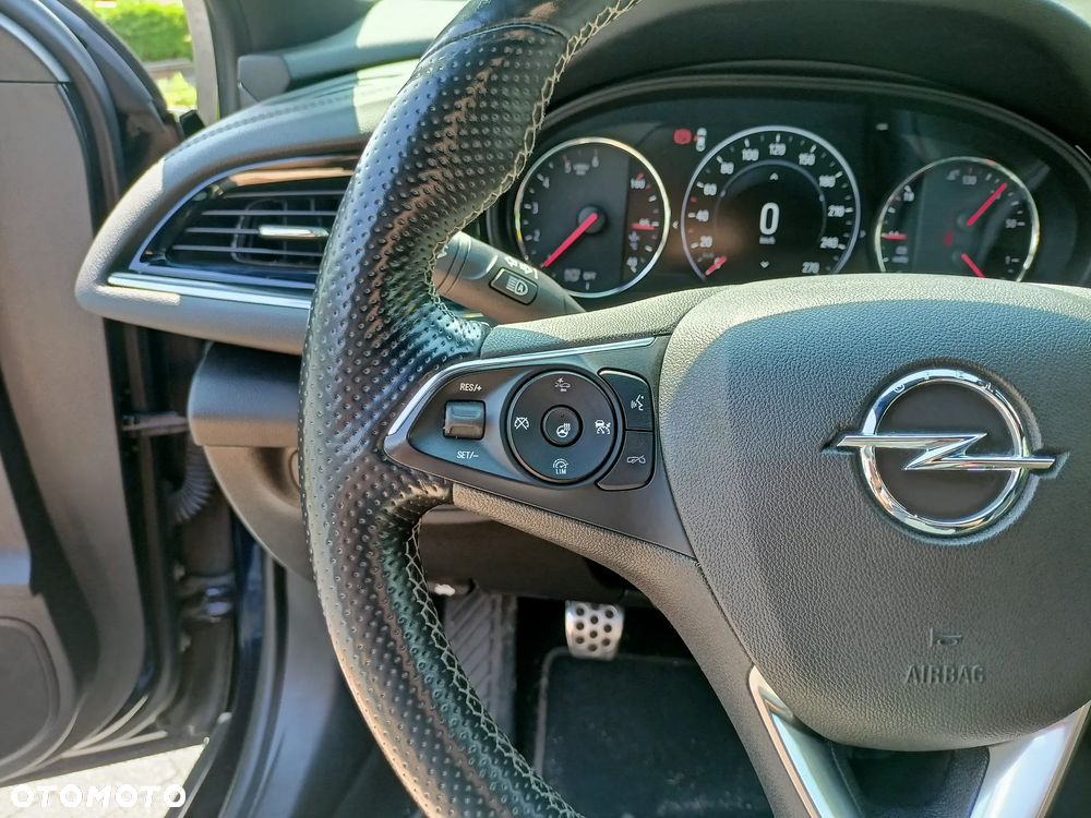 Opel Insignia - 18