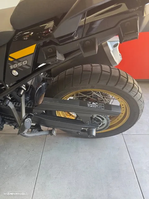 Suzuki DL 1050 XT - rodas de raios - 15