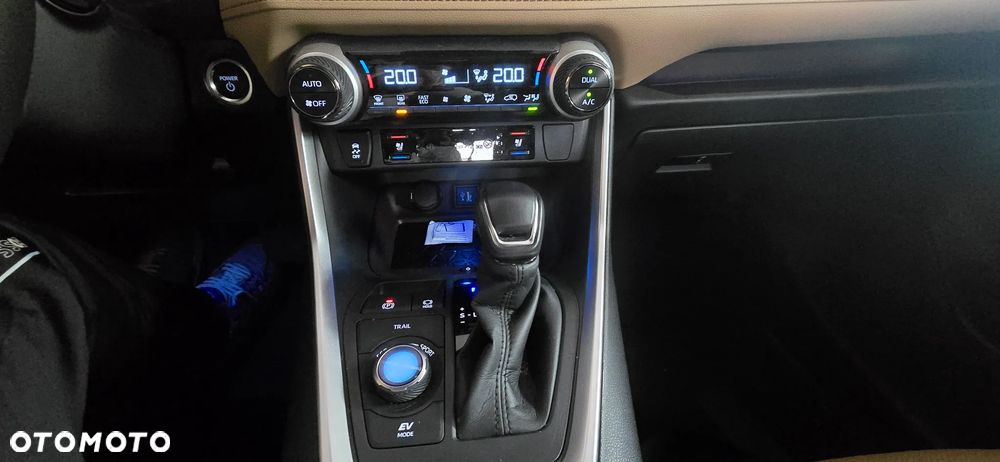 Toyota RAV4 - 32