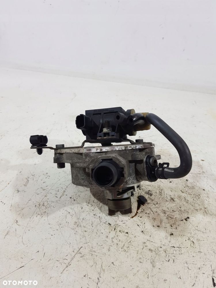 pompa vacum cm5g-2a451-ga ford 1.0t ecoboost - 10