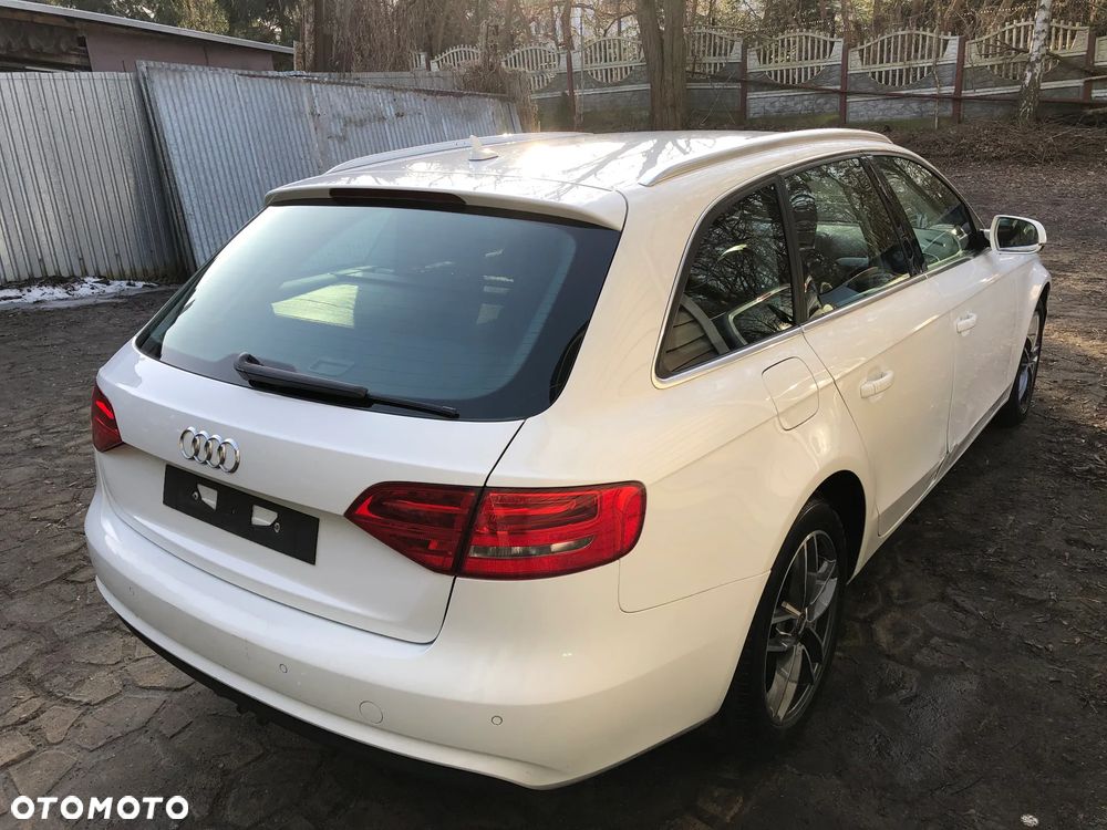 Audi A4 Avant - 4