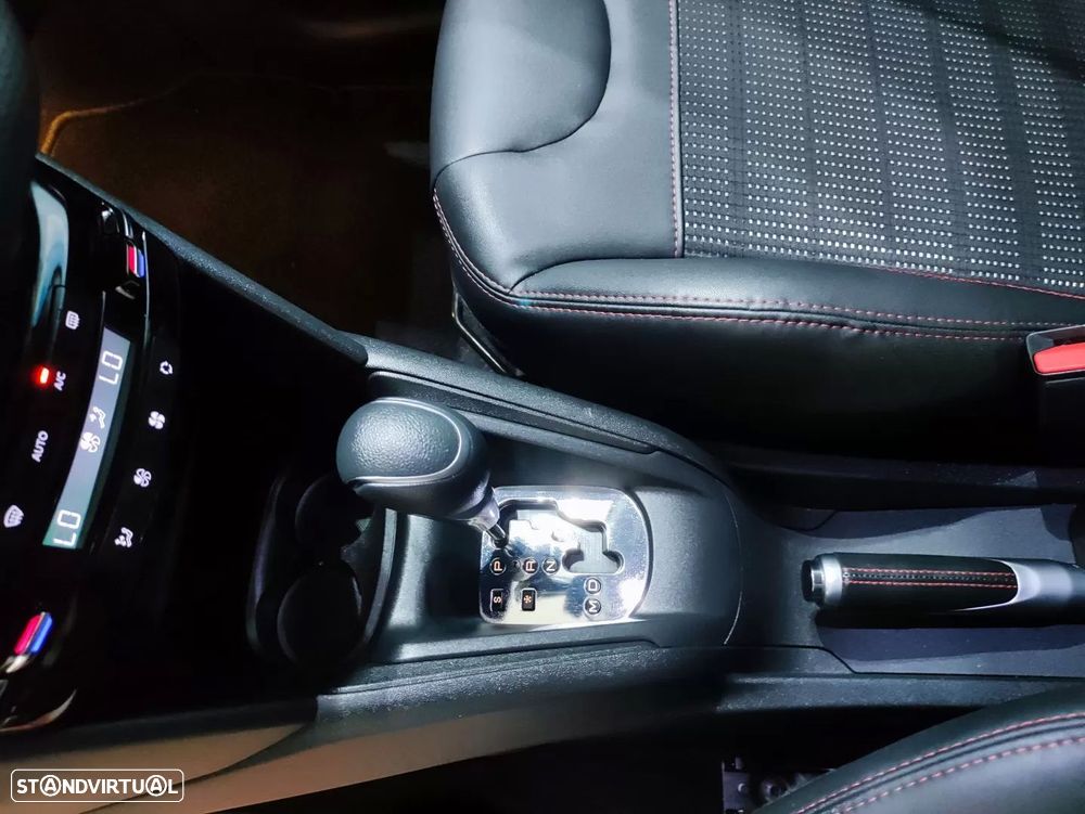 Peugeot 208 1.2 PureTech GT Line EAT6 - 20