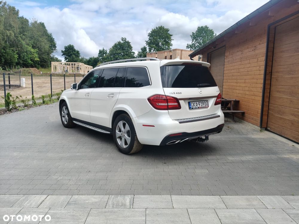 Mercedes-Benz GLS - 9
