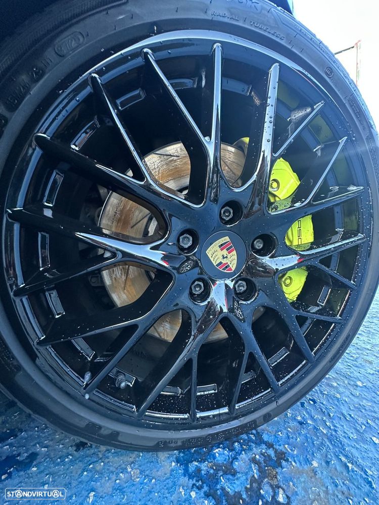 Porsche Panamera Sport Turismo - 22