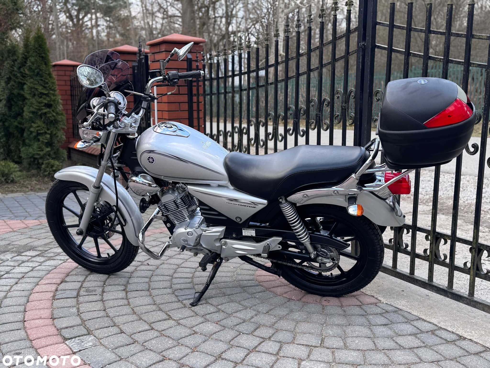 Yamaha YBR - 7
