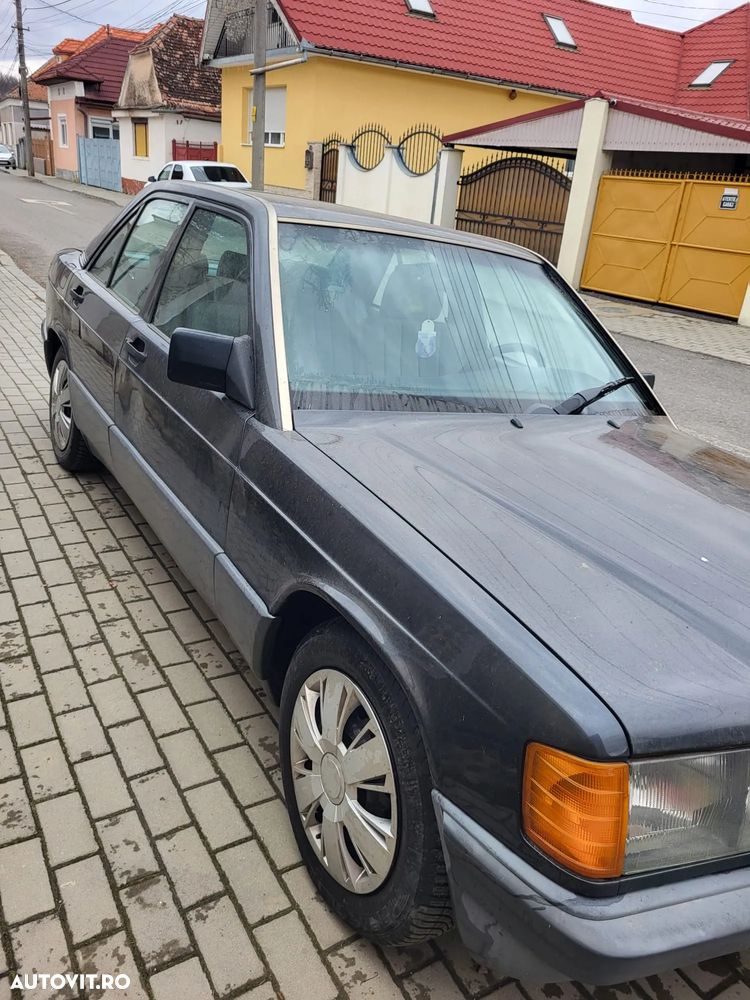 Mercedes-Benz W201 - 4
