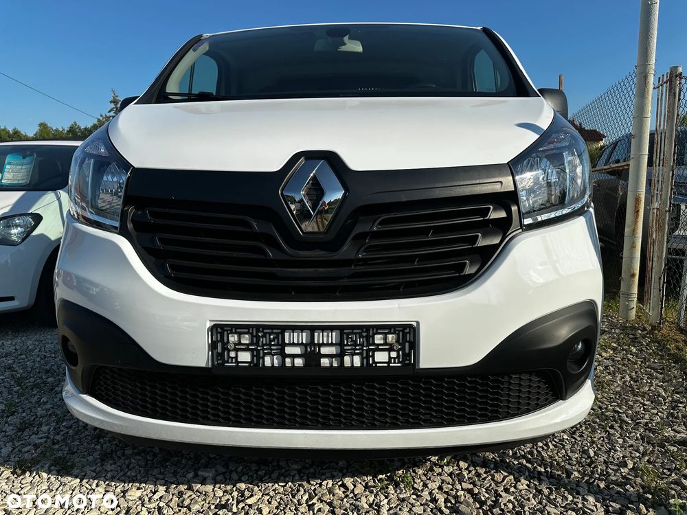 Renault Trafic - 1