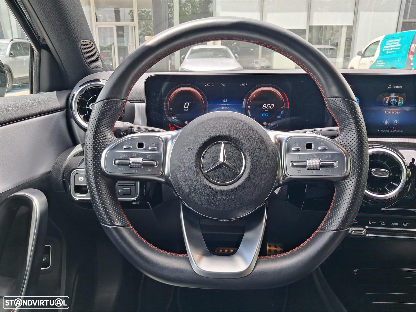 Mercedes-Benz A 250 e AMG Line - 18
