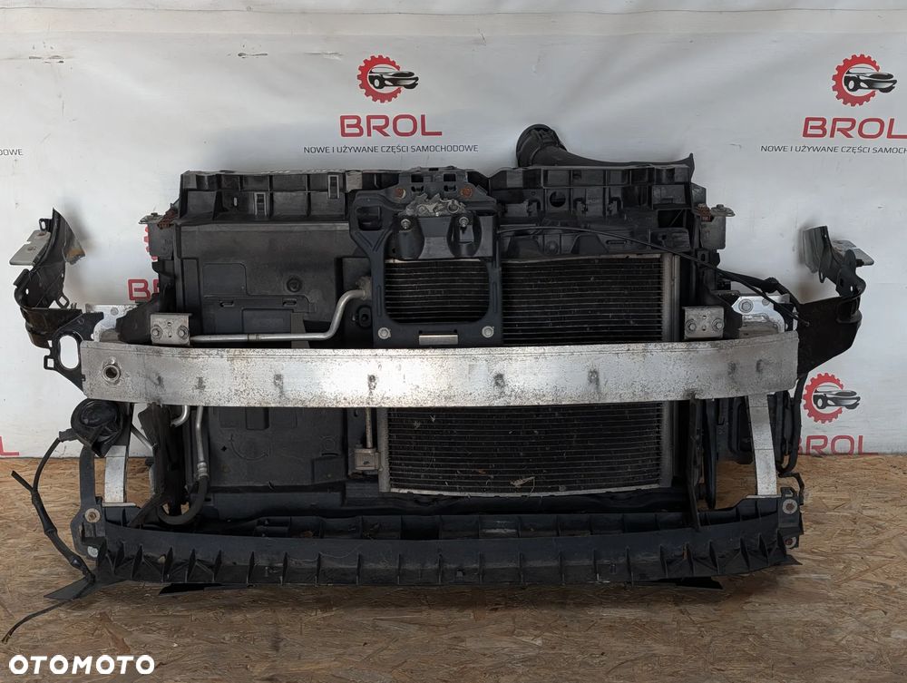 PAS PRZEDNI PEUGEOT 208 1.4 VTI