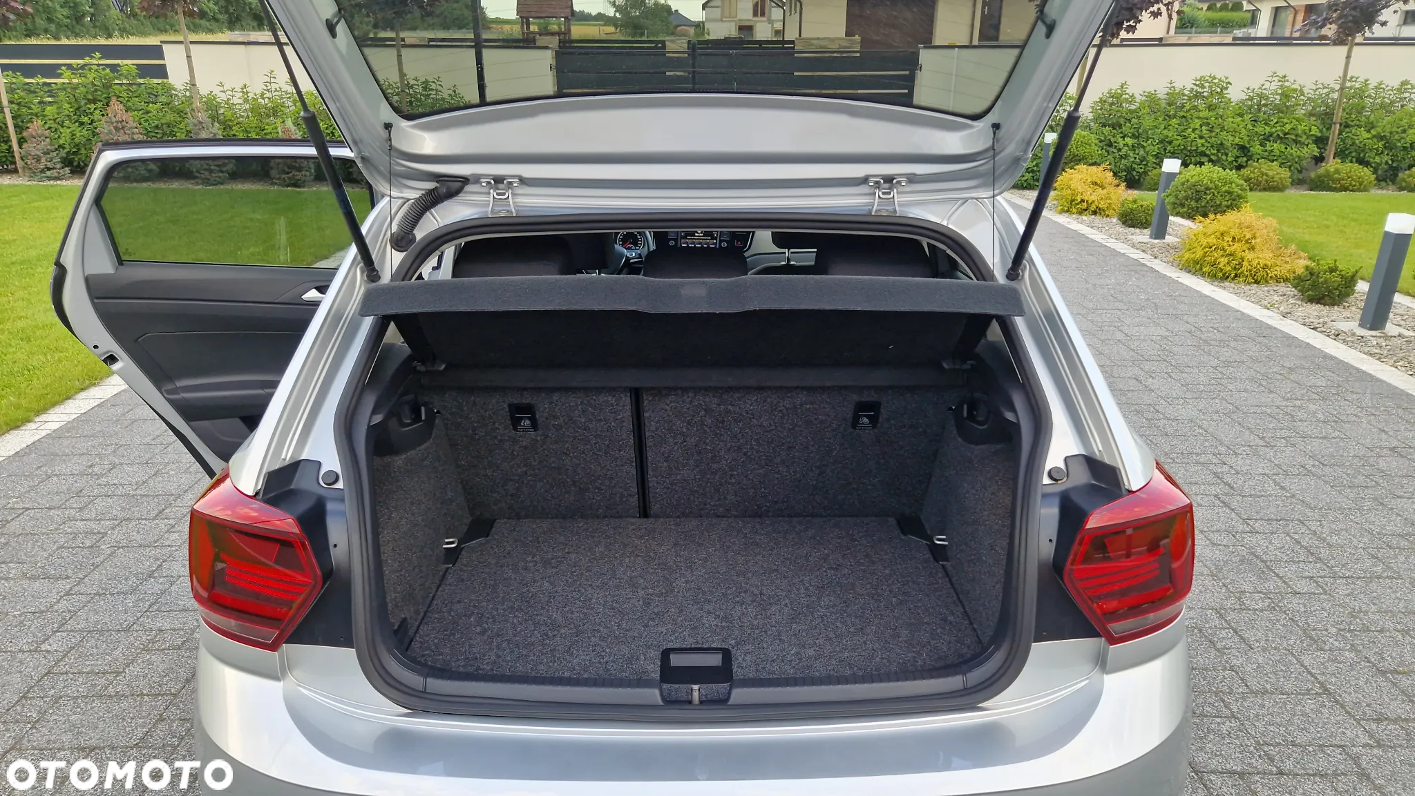 Volkswagen Polo 1.6 TDI SCR Comfortline - 24