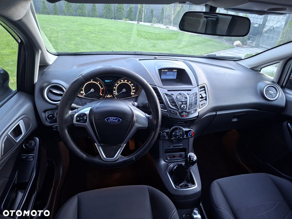 Ford Fiesta - 10
