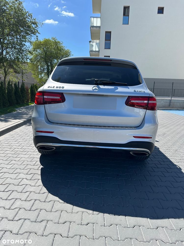 Mercedes-Benz GLC 300 4Matic 9G-TRONIC - 3