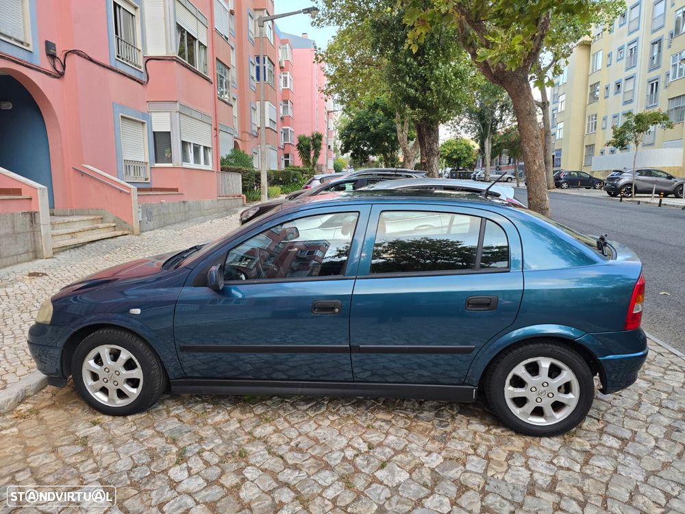 Opel Astra - 2