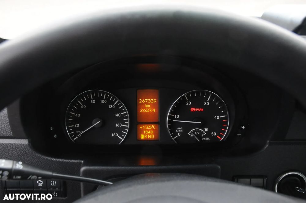 Mercedes-Benz Sprinter - 11