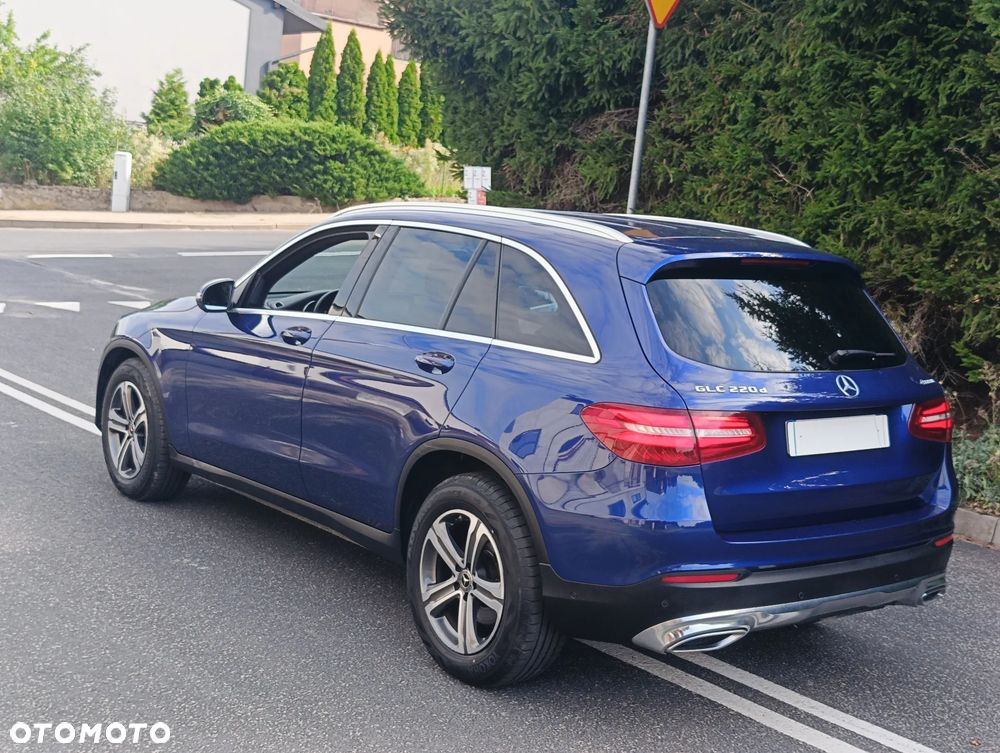 Mercedes-Benz GLC 220 d 4Matic 9G-TRONIC AMG Line - 2