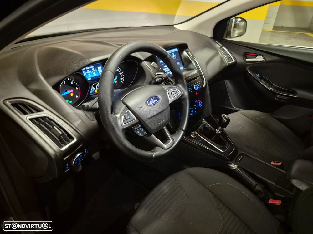 Ford Focus SW 1.5 TDCi Titanium - 21