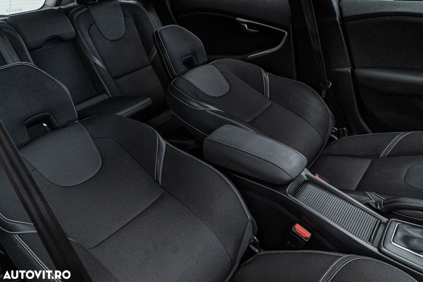 Volvo V40 D2 Aut. Momentum - 39