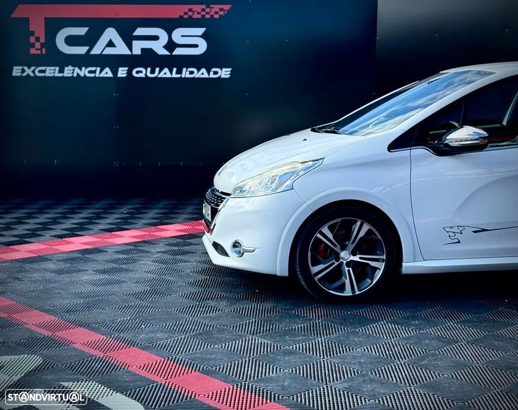 Peugeot 208 1.6 THP GTi - 27