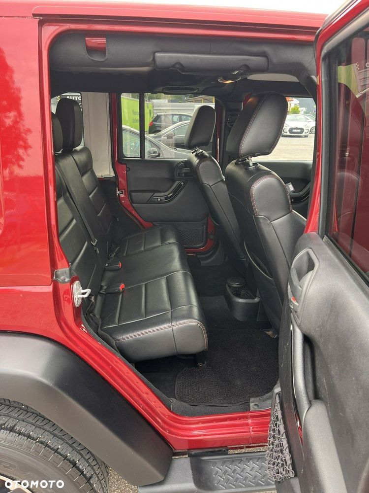 Jeep Wrangler - 16