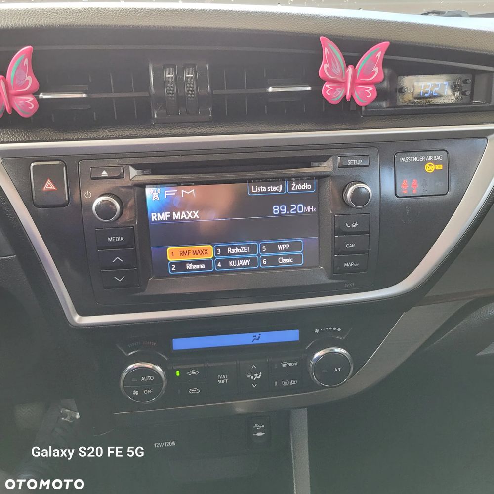Toyota Auris 1.4 D-4D - 21