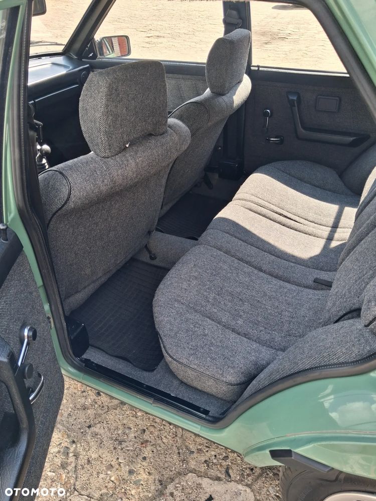 Polonez Caro - 9