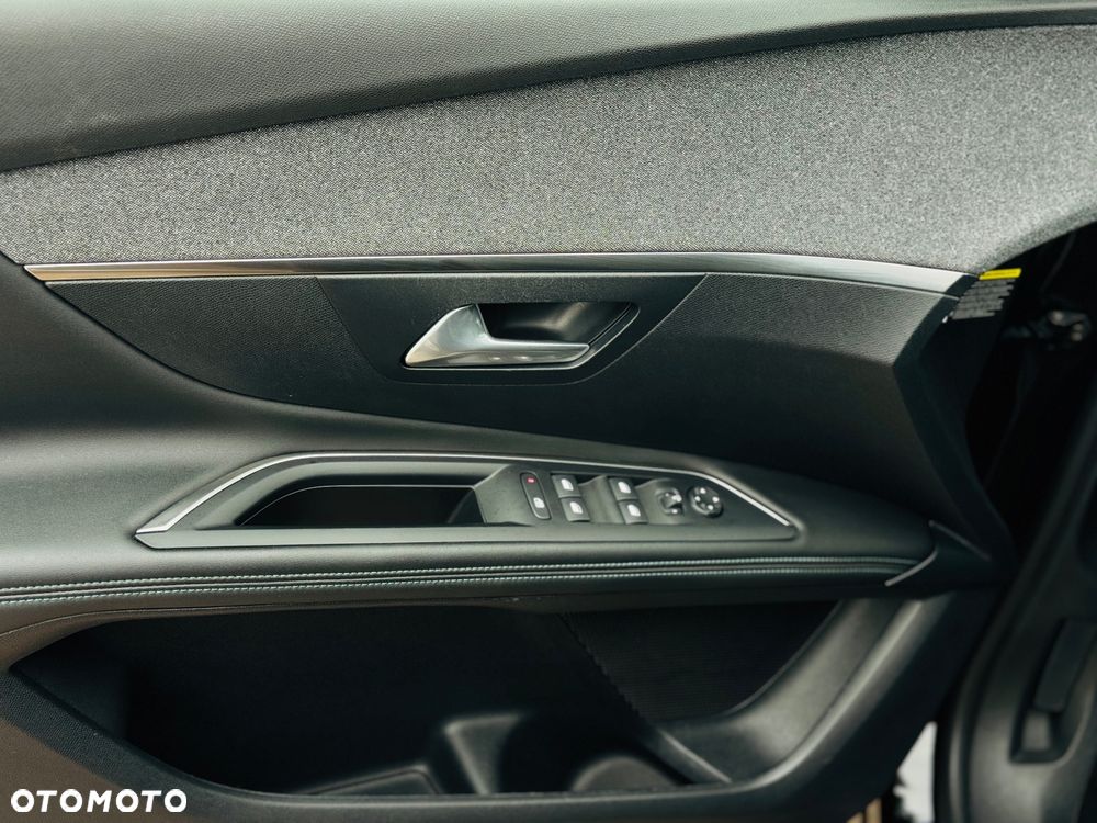 Peugeot 3008 1.6 PureTech Hybrid PHEV Active Pack S&S EAT8 - 31