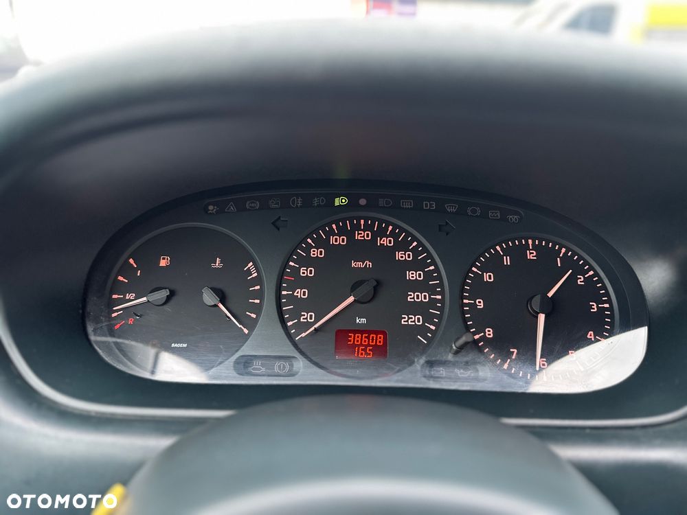 Renault Megane 1.4 RL Eco - 7