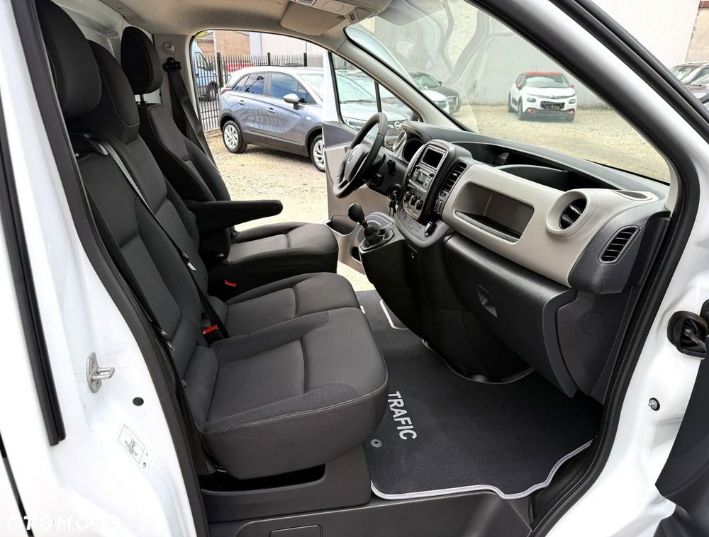 Renault Trafic - 17