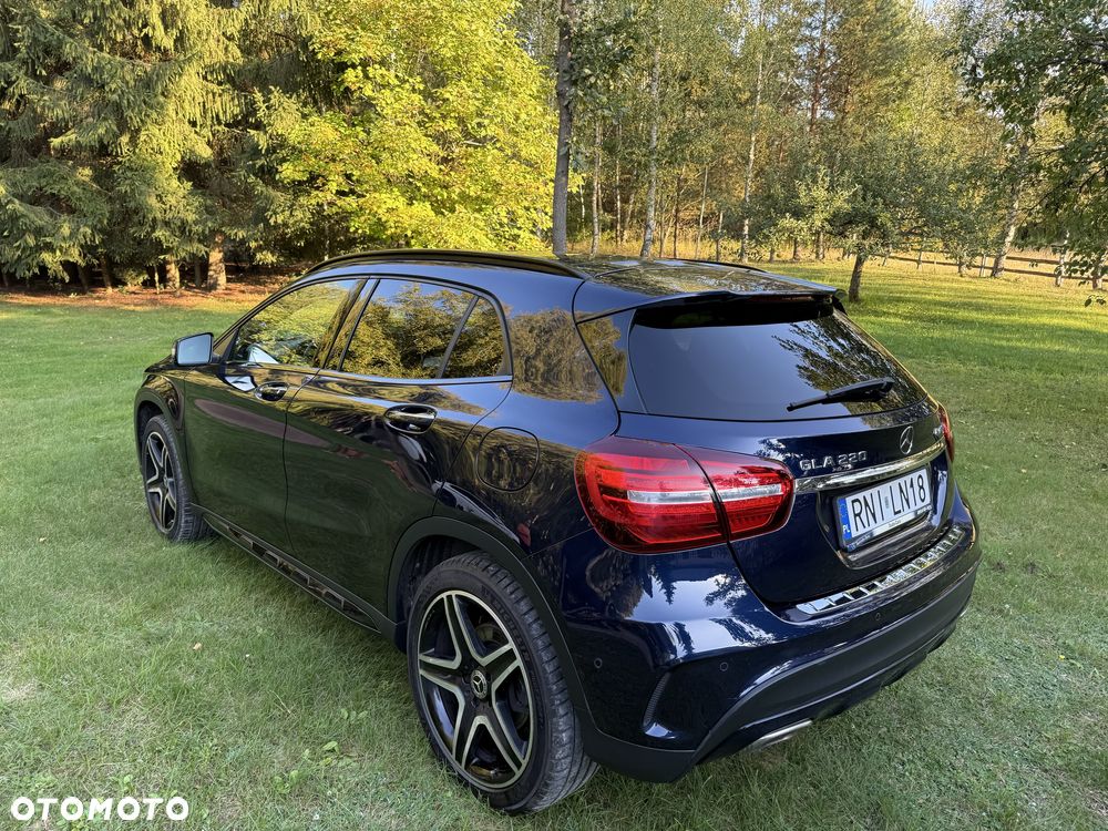 Mercedes-Benz GLA - 3