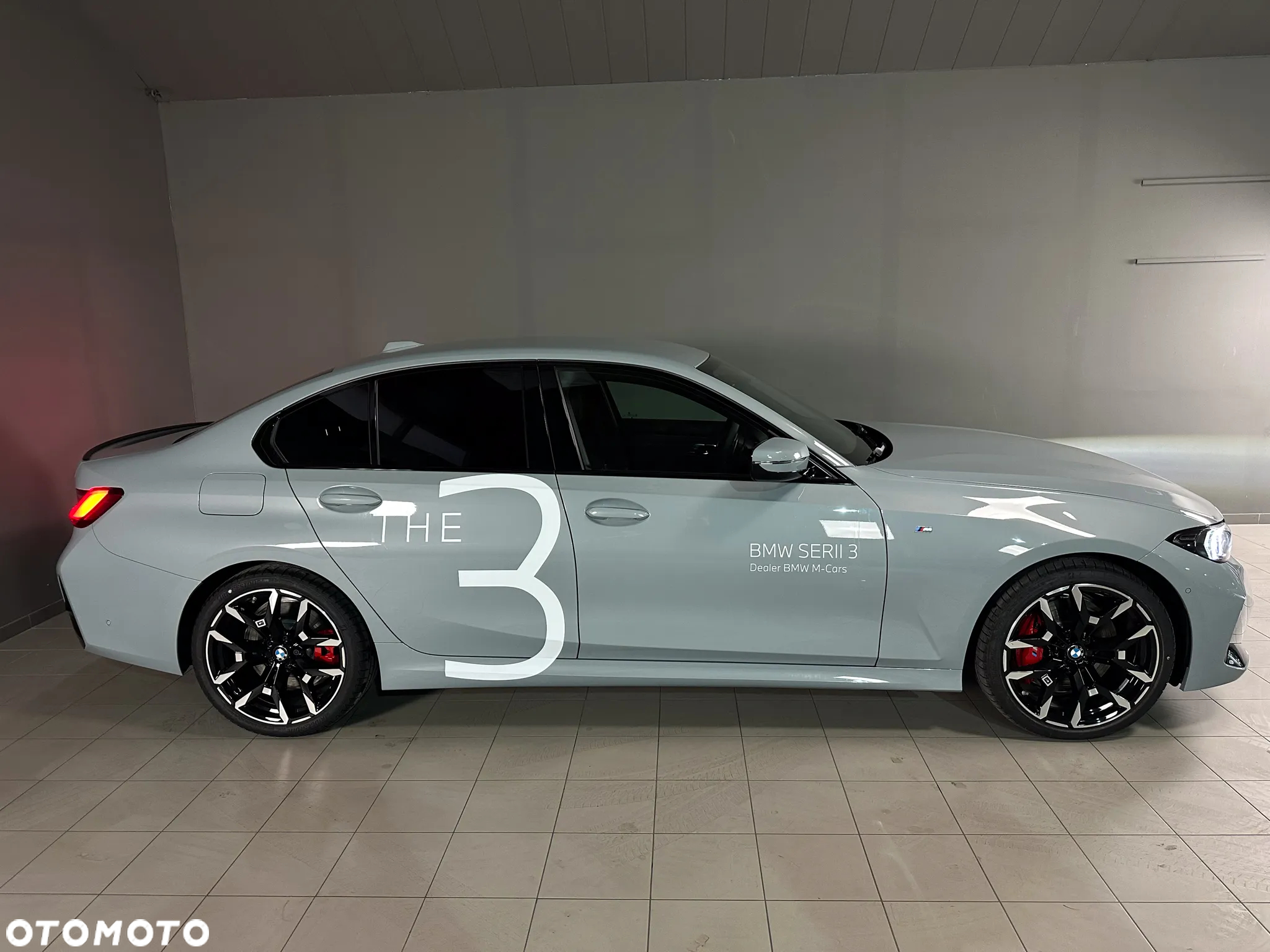 BMW Seria 3 330i xDrive - 13