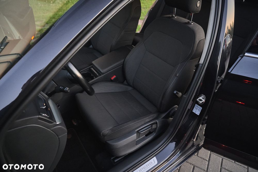 Skoda Superb 2.0 TDI Ambition DSG7 - 26