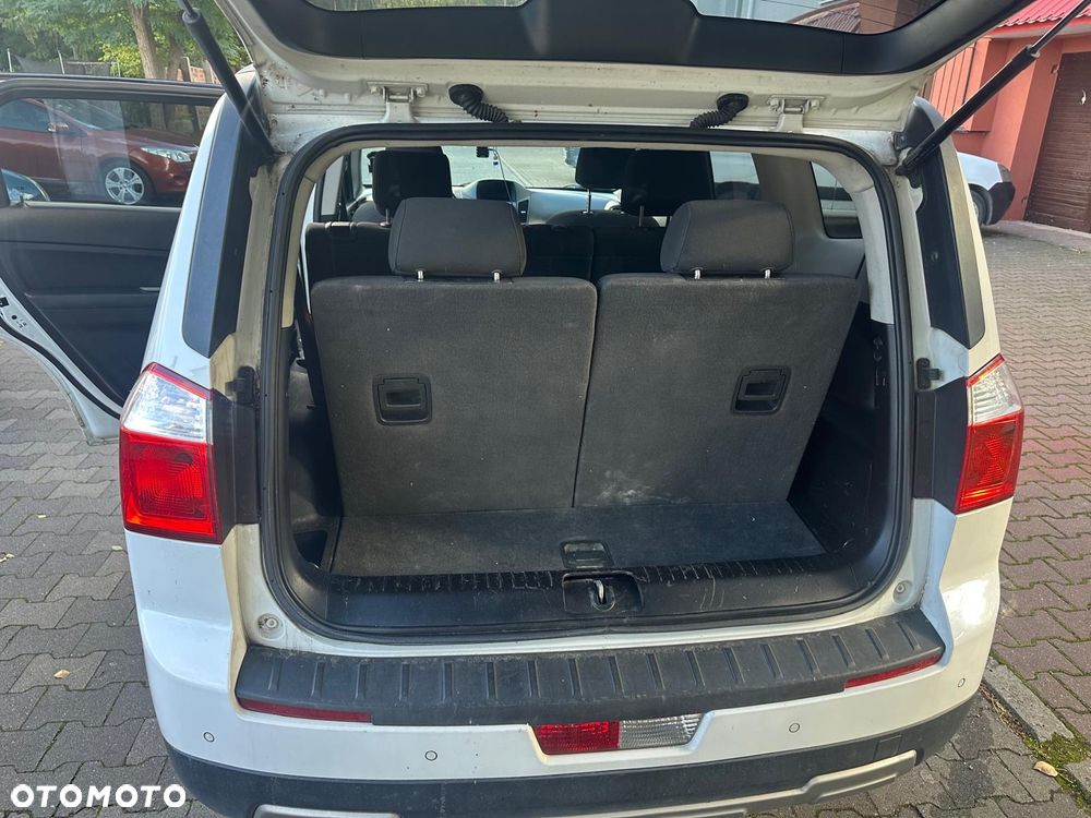 Chevrolet Orlando - 10