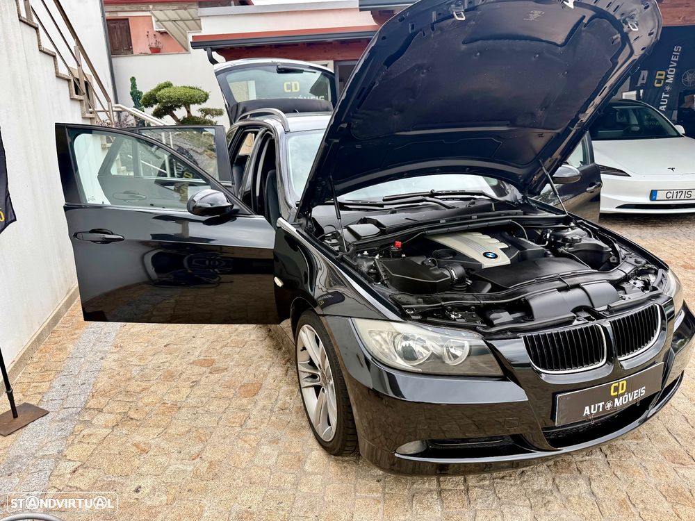BMW 320 d Sport - 32