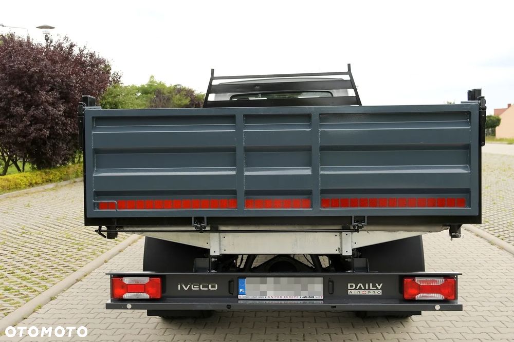Iveco DAILY/70C17/WYWROTKA 3-STRONNA/Rozstaw osi 4.10cm/KOŁA BLIŹNIACZE/3.0 HPi 170 KM/SALON POLSKA - 27