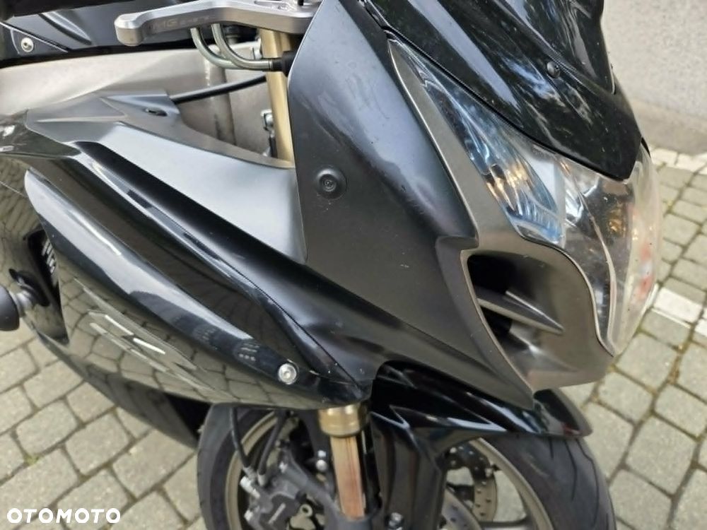 Suzuki GSX-R - 19