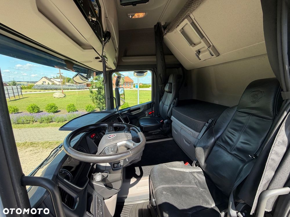 Scania 460R - 16