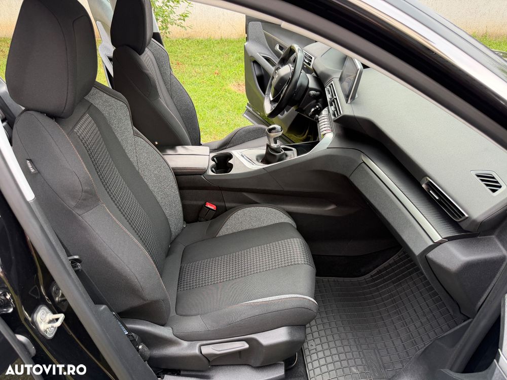 Peugeot 3008 PureTech 130 Stop & Start GPF EAT8 Active Business-Paket - 9