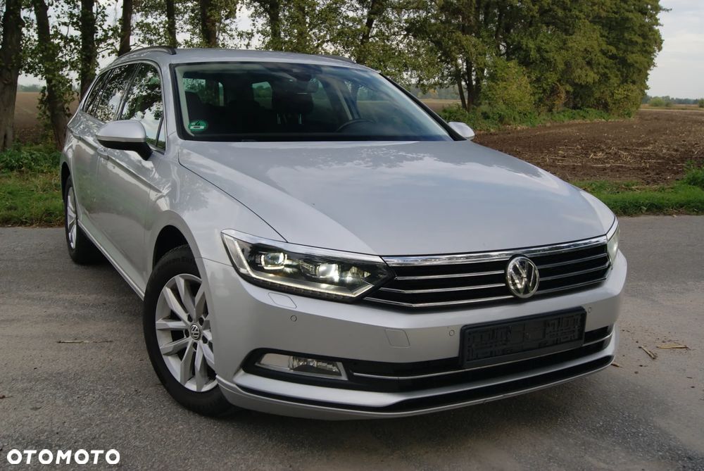 Volkswagen Passat 2.0 TDI SCR DSG Highline - 2