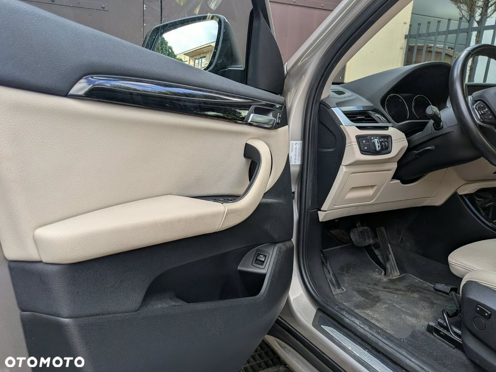 BMW X1 sDrive18i - 10